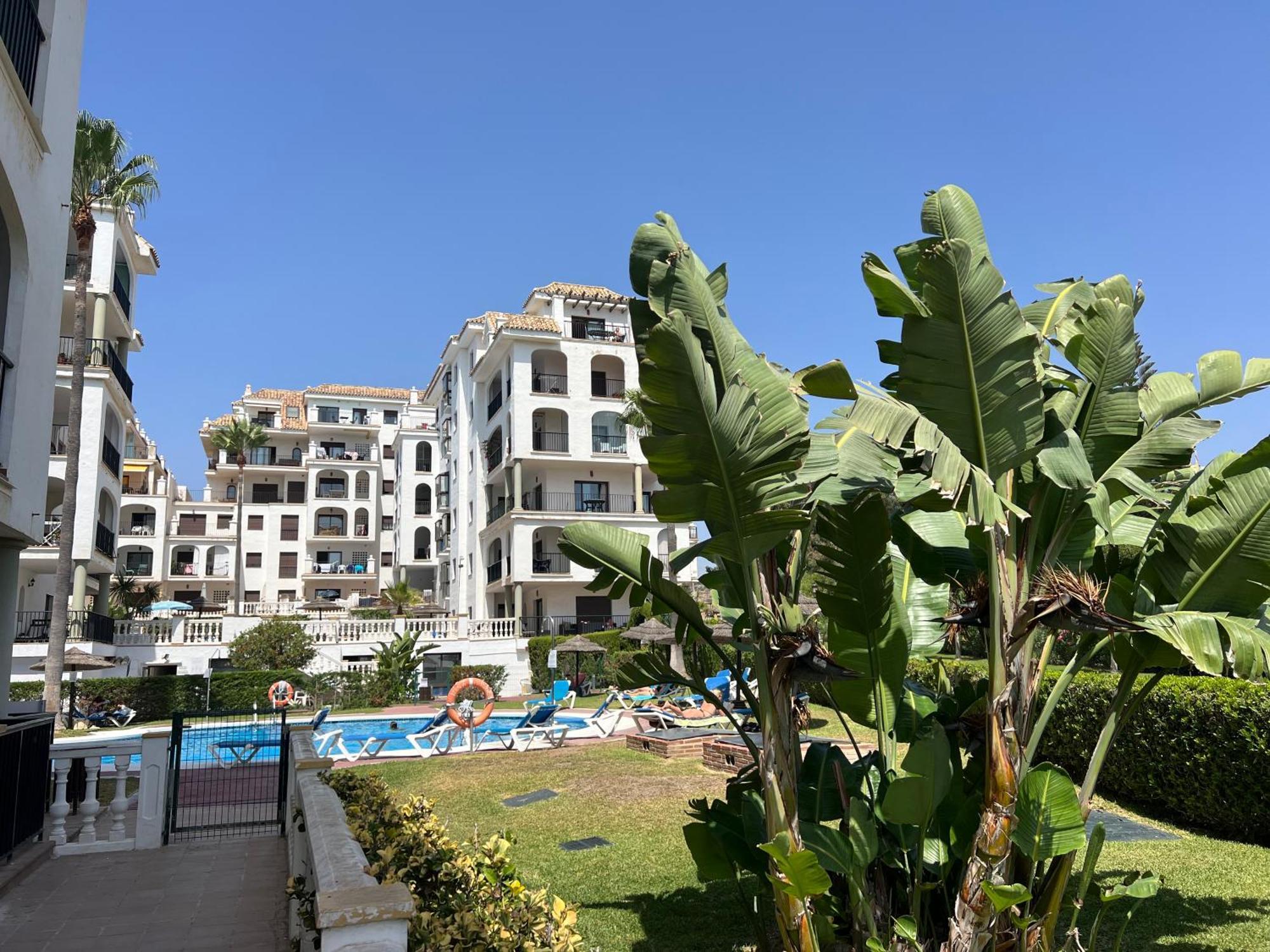 דירות מנילבה Puerto De La Duquesa מראה חיצוני תמונה