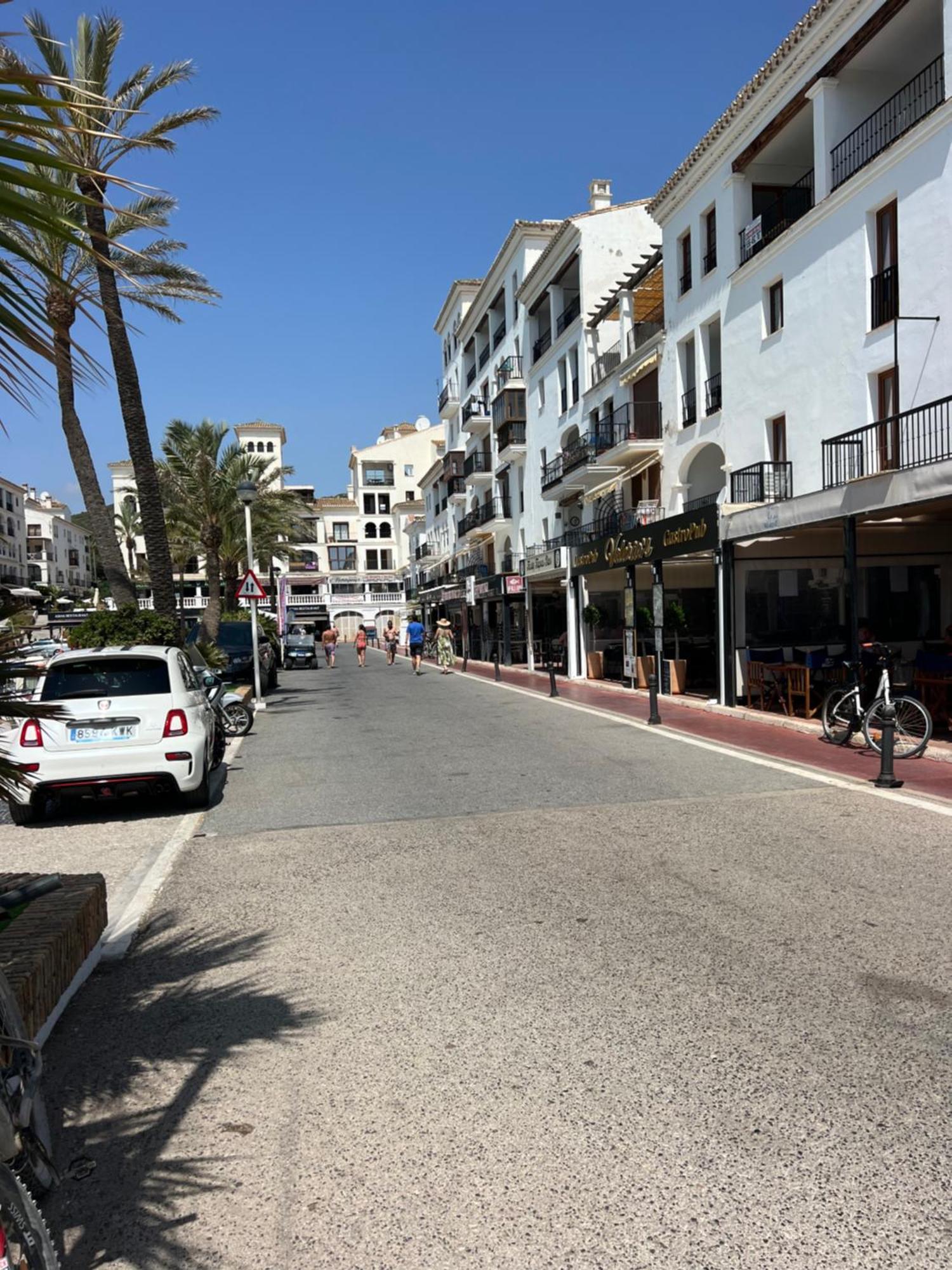 דירות מנילבה Puerto De La Duquesa מראה חיצוני תמונה